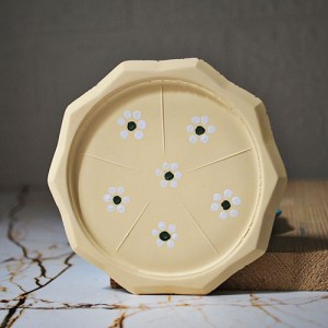 Beton Döküm Sarı Papatya Desen Dekoratif Tabak Bardak Altlığı veya Mum Tabağı